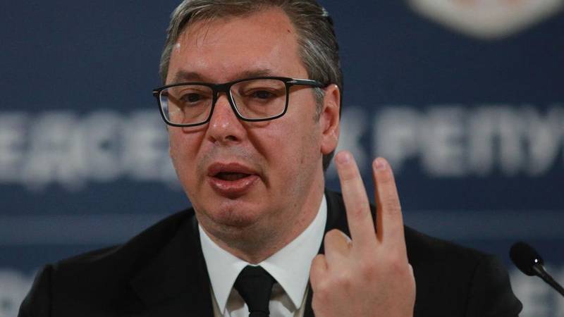 Eurozastupnici: ‘Bruxelles ne smije Vučiću nuditi mrkve da bi on davao batine građanima’