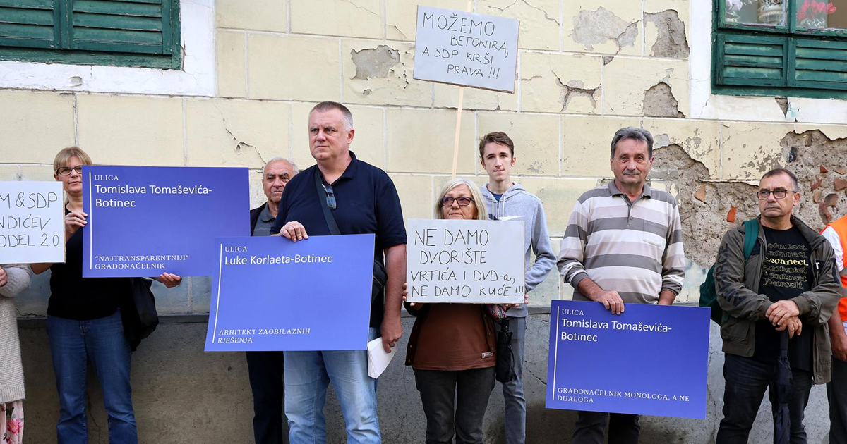 FOTO Stanovnici Botinca prosvjedovali ispred zagrebačke Skupštine