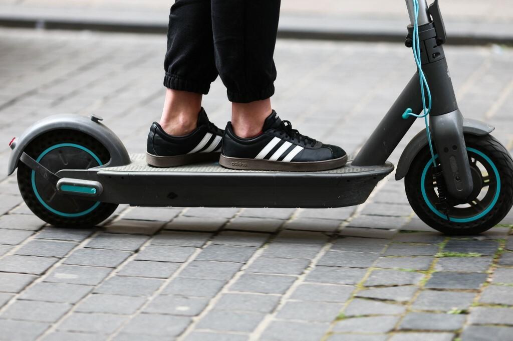 Državljanka Austrije pala s električnog romobila, zbog ozljeda završila u šibenskoj bolnici. Slijedi joj i paprena kazna